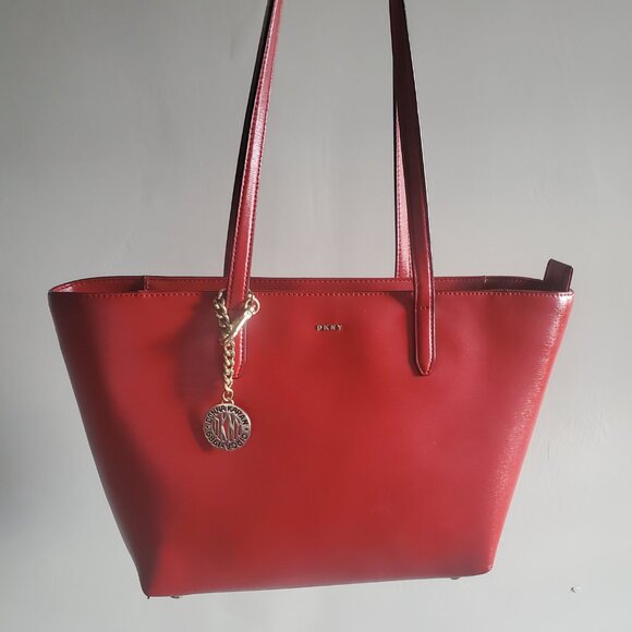 Red DKNY tote bag - Picture 3 of 7